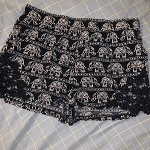 forever 21 soft shorts🌟